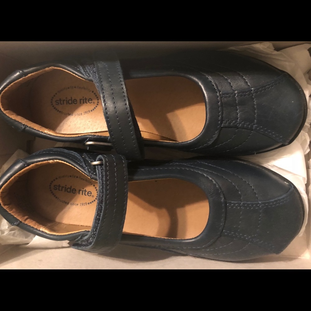 Stride Rite 13 1/2 ClaireNavy “Never Worn”